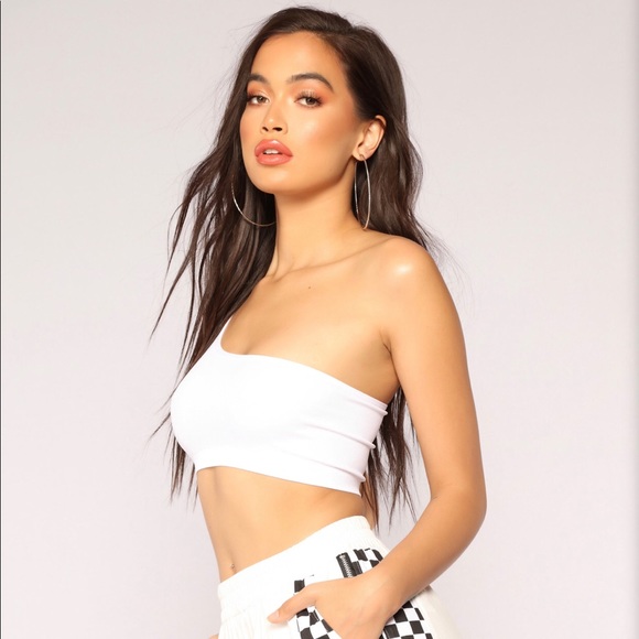 [fashion nova] • [jordan one shoulder crop top] - Picture 2 of 6
